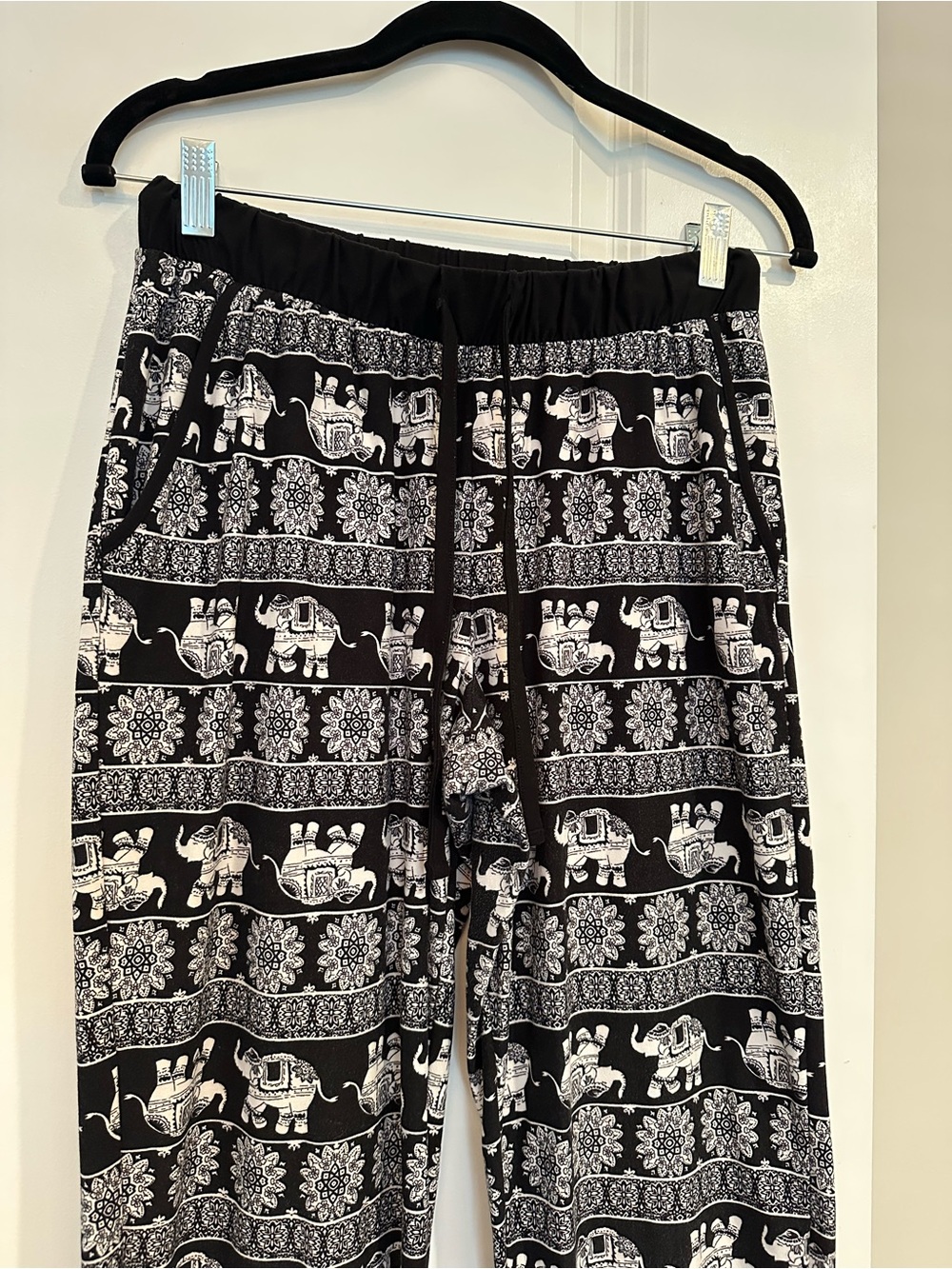 Black and White Elephant Print Jogger Pants with Elastic Waist Band Size Small - Picture 2 of 12